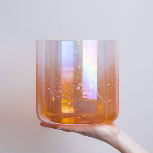 Kristallklangschale PUMA KRAFTTIER X TIGERAUGE 432 Hz - 18 cm | AkashaBowls®