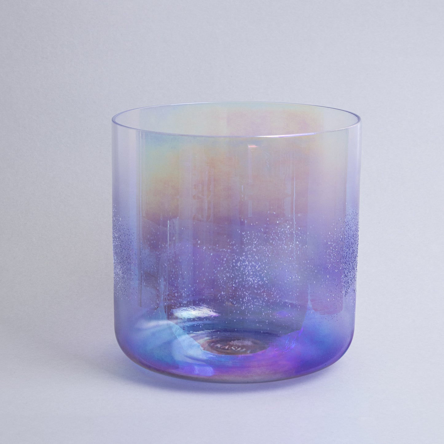 Crystal Singing Bowl BUMBLEBEE SPIRIT ANIMAL x Amethyst 432 Hz - 18 cm | AkashaBowls®