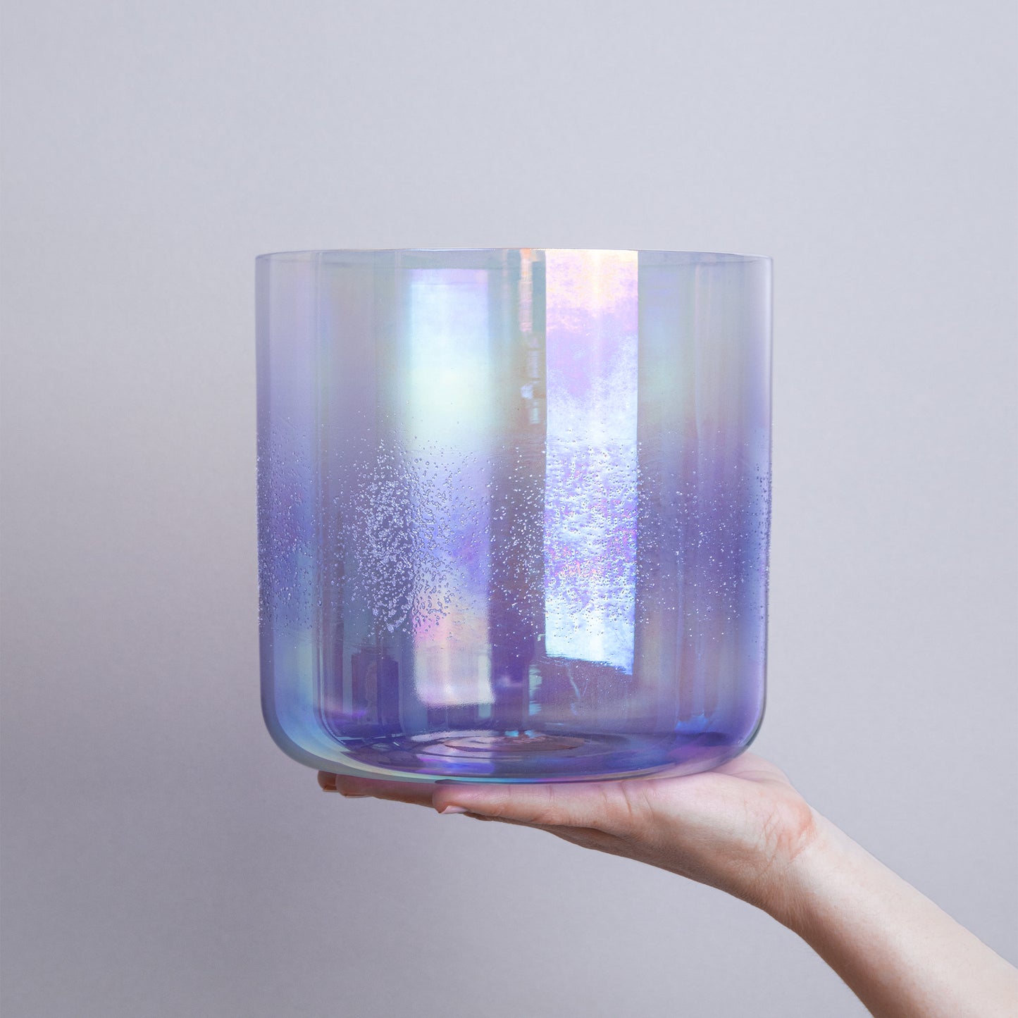 Crystal Singing Bowl BUMBLEBEE SPIRIT ANIMAL x Amethyst 432 Hz - 18 cm | AkashaBowls®